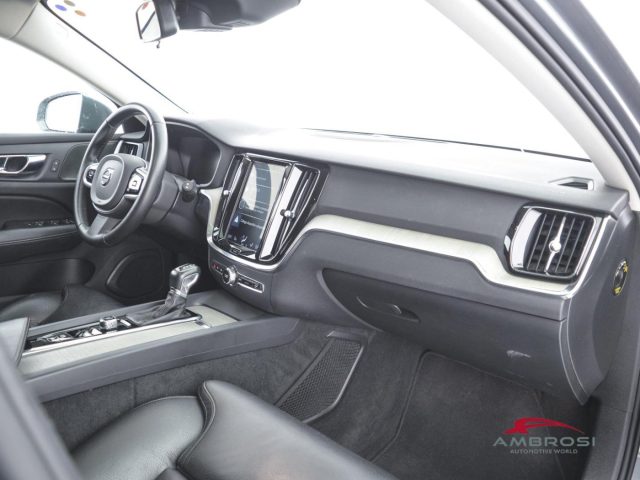 VOLVO V60 Cross Country usata 11