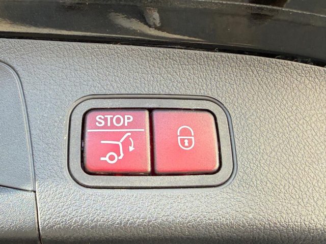 MERCEDES-BENZ GLA 200 usata, con Sensore di luce