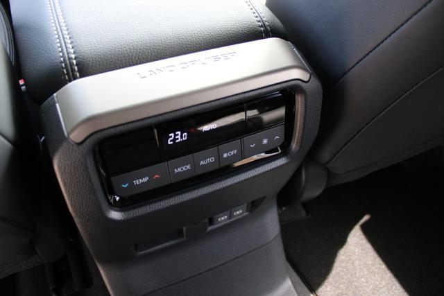 TOYOTA Land Cruiser usata, con Cruise Control