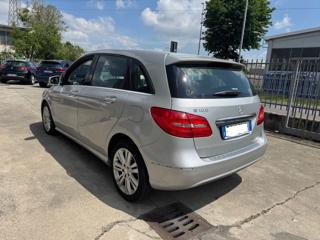 MERCEDES-BENZ B 180 usata, con Autoradio