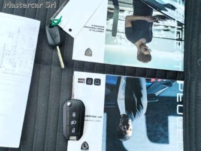 PEUGEOT 2008 usata, con Park Distance Control