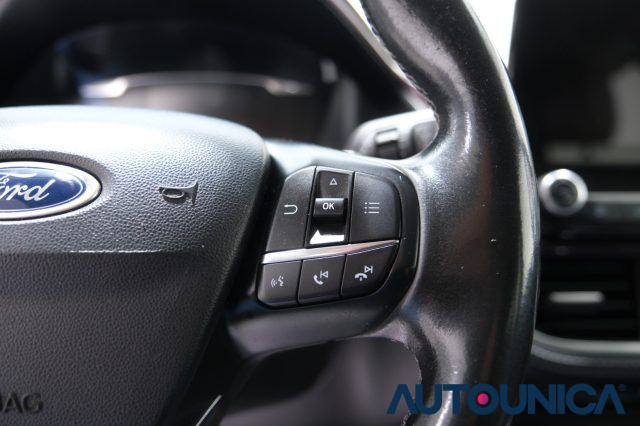 FORD Fiesta usata, con Leve al volante