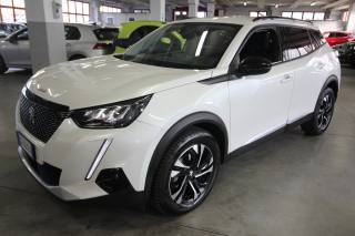 PEUGEOT 2008 usata, con Airbag