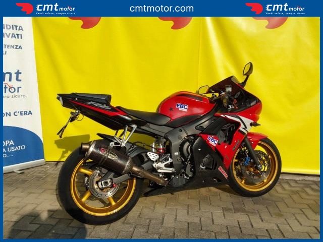 YAMAHA YZF R6 usata 2