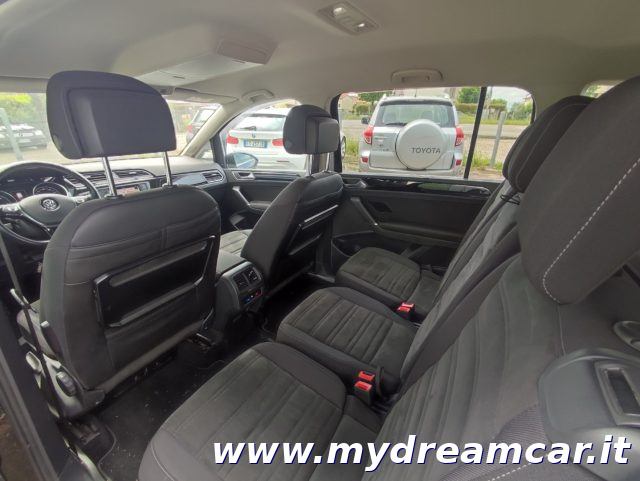 VOLKSWAGEN Touran usata 19