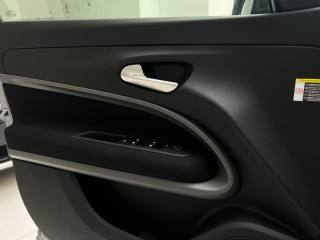 JEEP Avenger usata, con Fari LED