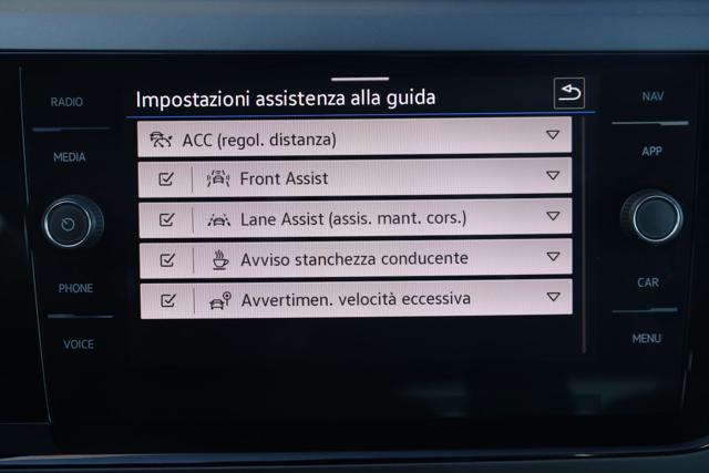 VOLKSWAGEN Taigo usata, con Vivavoce