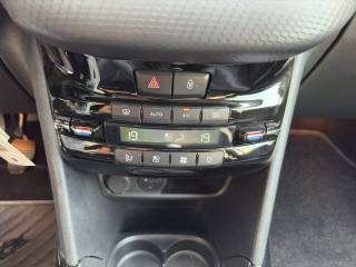 PEUGEOT 2008 usata, con Sedili sportivi