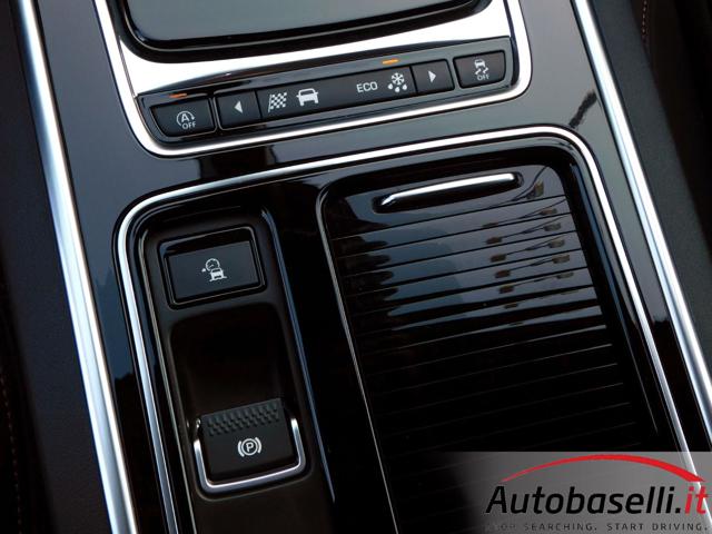 JAGUAR XE usata, con Specchietto retrovisore con funzione antiabbagliamento