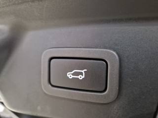LAND ROVER Range Rover Velar usata, con Regolazione elettrica sedili