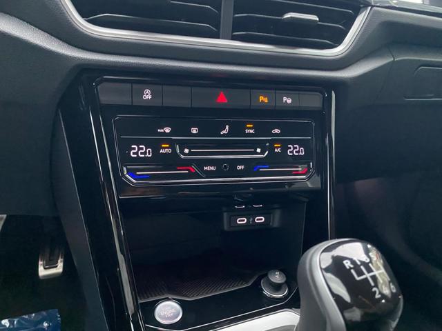 VOLKSWAGEN T-Roc usata, con Volante in pelle