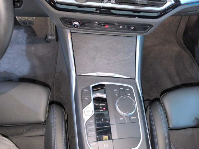 BMW 320 usata, con Autoradio digitale