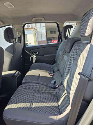 RENAULT Scenic usata, con Cruise Control