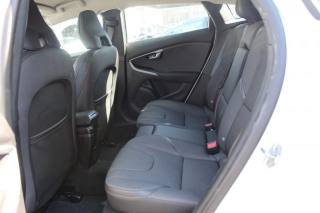 VOLVO V40 Cross Country usata, con Controllo trazione