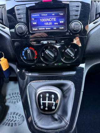 LANCIA Ypsilon usata, con ESP