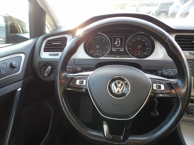 VOLKSWAGEN Golf usata, con Sistema di navigazione