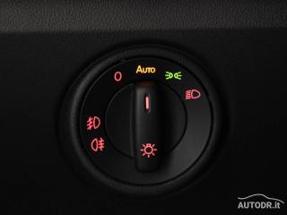 VOLKSWAGEN up! usata, con Luci diurne