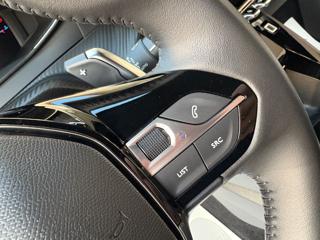 PEUGEOT 2008 usata, con Sistema di navigazione