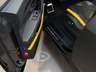 LAMBORGHINI Urus usata, con Fari LED