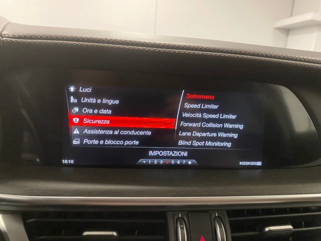 ALFA ROMEO Stelvio usata, con Leve al volante