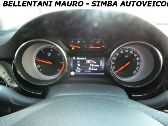 OPEL Astra usata, con Servosterzo