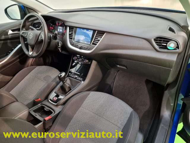 OPEL Grandland X usata, con Apple CarPlay