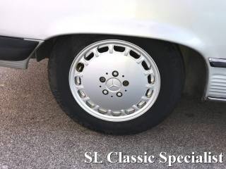 MERCEDES-BENZ SL 560 usata 15