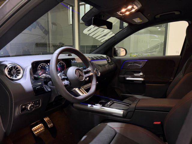 MERCEDES-BENZ GLA 200 usata, con Schermo multifunzione interamente digitale