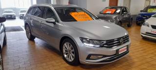 VOLKSWAGEN Passat Variant 2.0 TDI DSG Business
