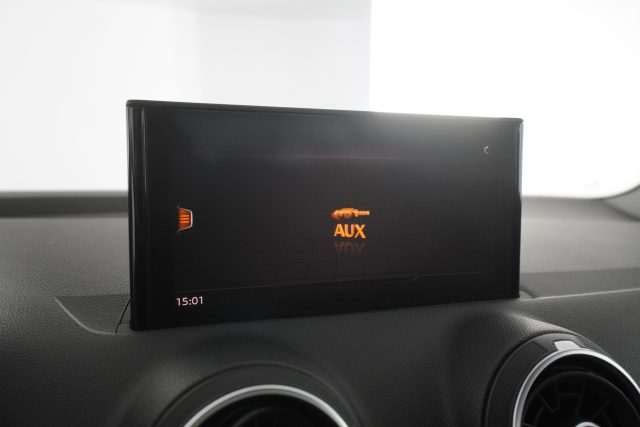 AUDI Q2 usata 17