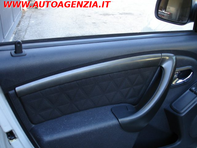 DACIA Duster usata 14