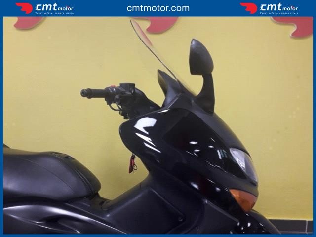 YAMAHA T-Max 500 usata 10