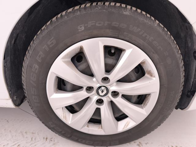 RENAULT Clio usata, con Hill holder