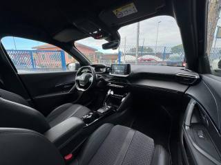 PEUGEOT 2008 usata, con Cruise Control