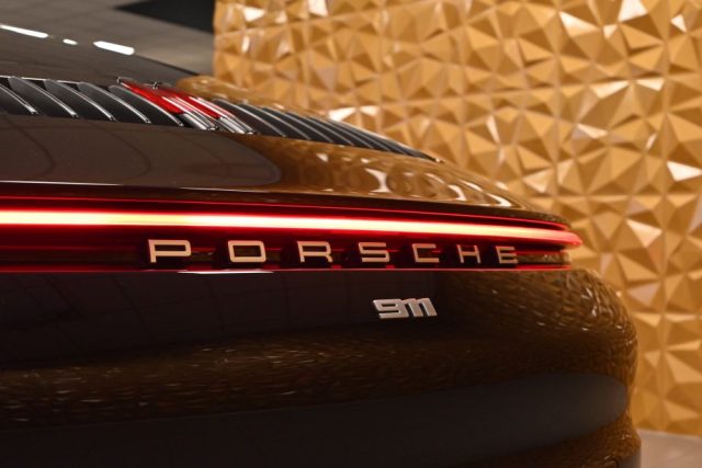 PORSCHE 911 usata 21