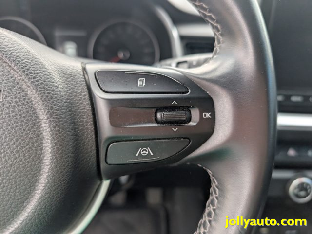 KIA Stonic usata, con Airbag testa