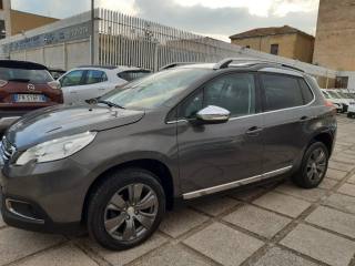 PEUGEOT 2008 usata, con Airbag