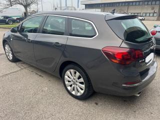 OPEL Astra usata, con Autoradio