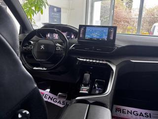 PEUGEOT 5008 usata, con Leve al volante