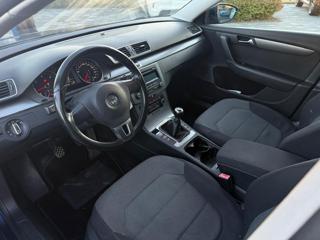 VOLKSWAGEN Passat usata, con Boardcomputer