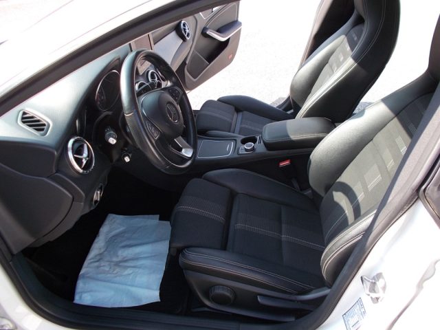 MERCEDES-BENZ CLA 200 usata, con Chiusura centralizzata