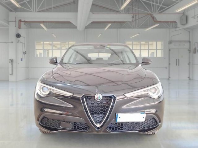 ALFA ROMEO Stelvio usata, con Alzacristalli elettrici