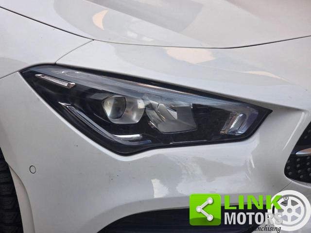 MERCEDES-BENZ CLA 220 usata, con Leve al volante