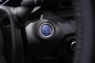 TOYOTA Yaris usata, con Touch screen