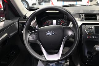 MAHINDRA KUV100 usata, con Park Distance Control