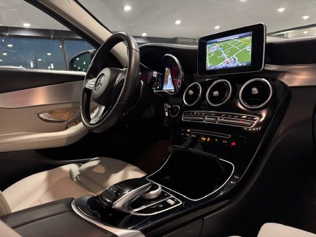 MERCEDES-BENZ C 220 usata, con Climatizzatore