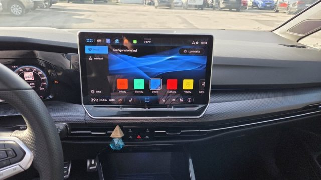 VOLKSWAGEN Golf usata, con Fari LED