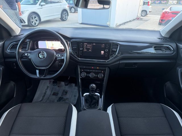 VOLKSWAGEN T-Roc usata 25