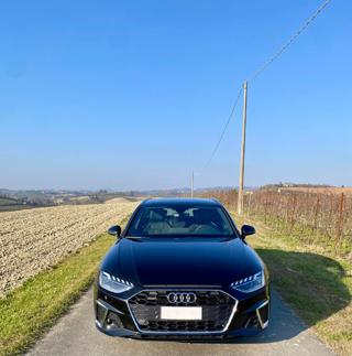 AUDI A4 usata, con Autoradio