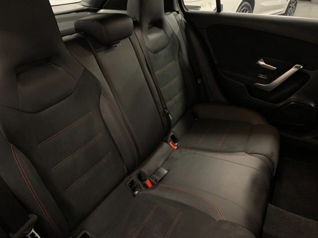 MERCEDES-BENZ A 180 usata, con Cronologia tagliandi